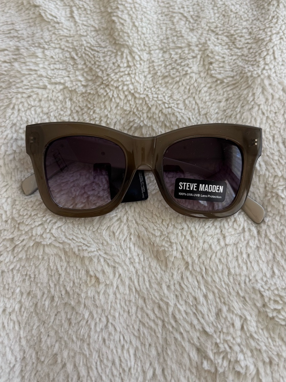 Steve Madden Olive Brown Green Square Women's Sunglasses